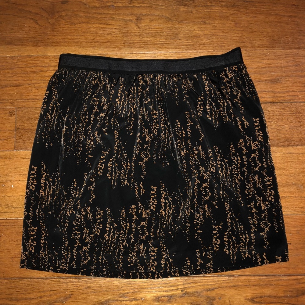 Size 8 GAP Black and Tan Skirt